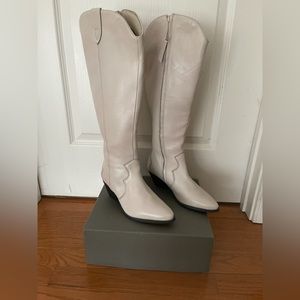 New Tall Journey Signature Western Boots Size 8.5